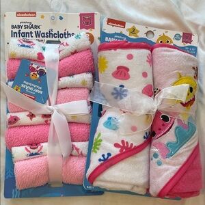 New in packaging Nickelodeon Baby Shark Pink and White Washcloths and Towels lot
